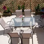 Lola's House * Liapades