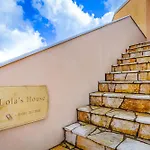 Lola's House *