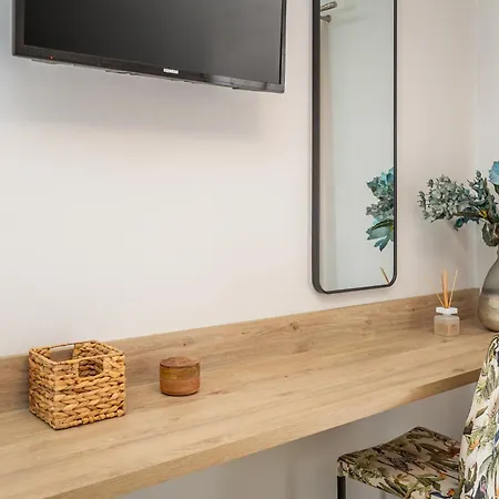 Villa Lola's House *