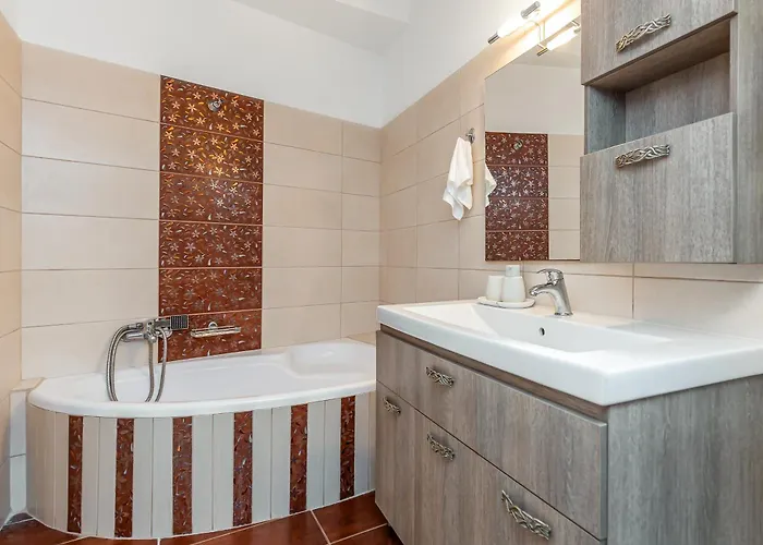 Lola's House Λιαπάδες