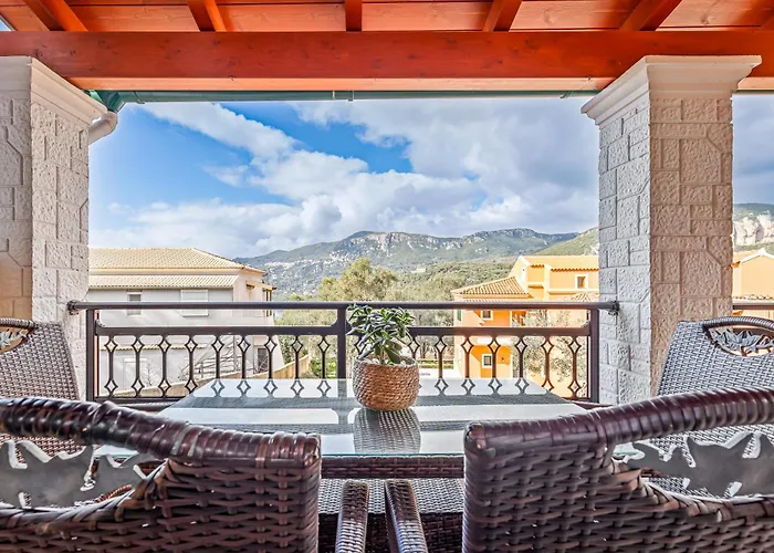 Lola's House * Λιαπάδες